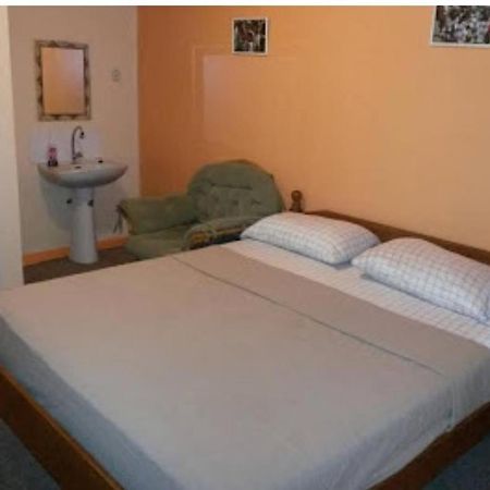 Guesthouse Albergoalberga 파라마리보 외부 사진